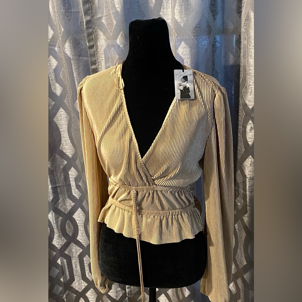 Sincerely Jules Tan or Gold Wrap Blouse with Long Sleeves NWT Size Small